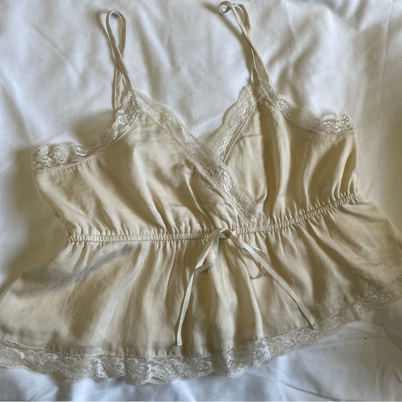 American Eagle Outfitters Tops - American Eagle Outfitters Cami top